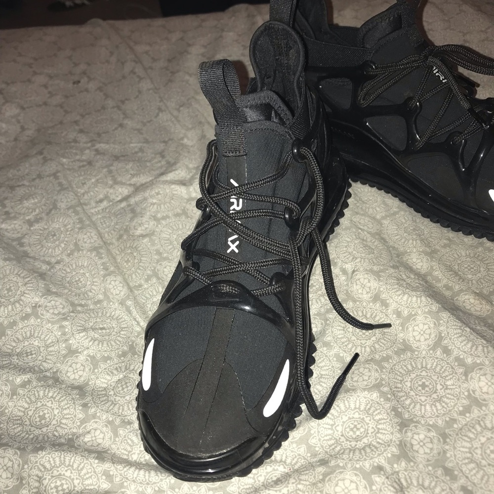 Nike Air Max Gore•Tex 720 - Picture 5 of 7
